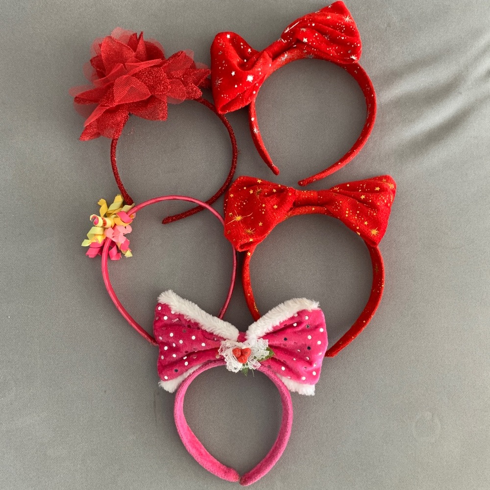 Five girls cute headbands.